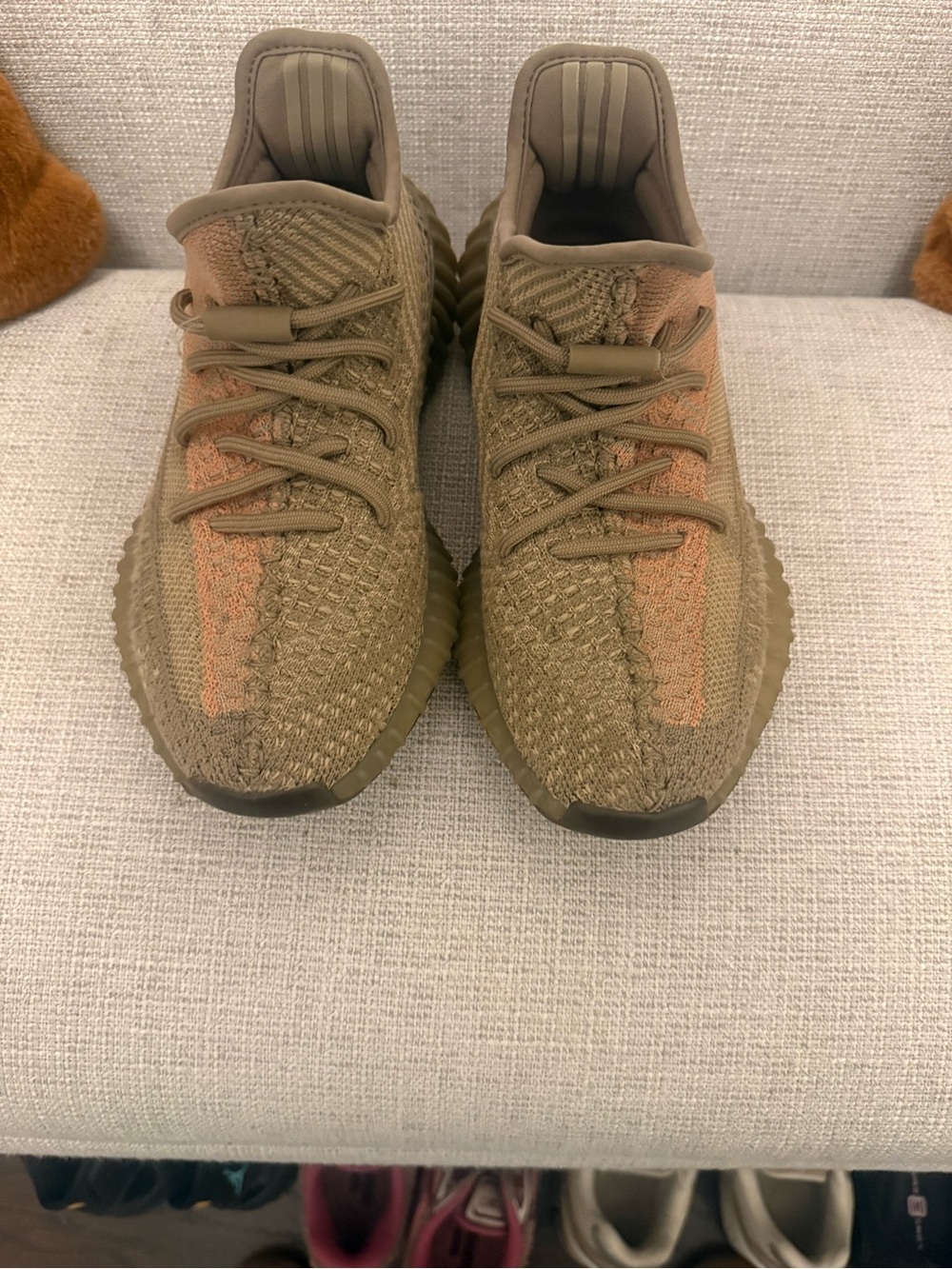 Yeezy Boost - Picture 2 of 7